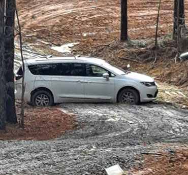 Recover Van Off Road In Rock Hill